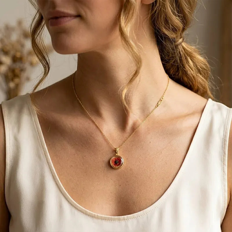 American Vintage Poppy Necklace — Exquisite & Petite, Minimalist Style