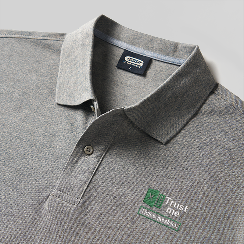 Trust Me Geek Besticktes Polo-Shirt