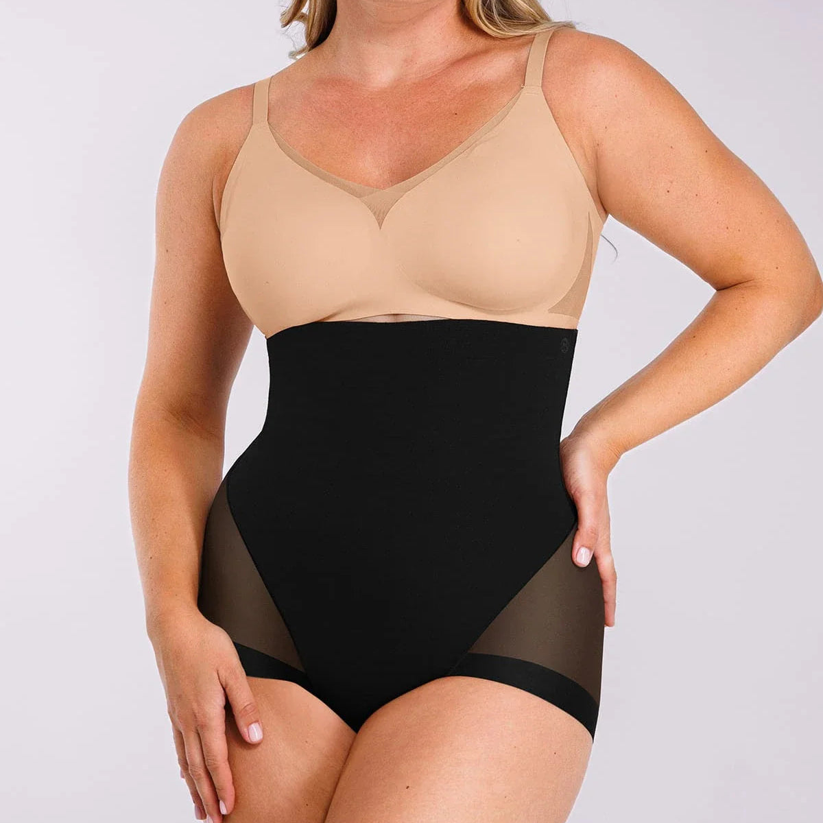 Culotte rehausse-fesses