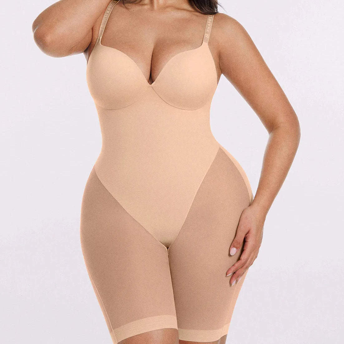 Body string mi-cuisse échancré dans le dos