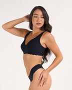 Scalloped Deep V Push-Up Seamless Wireless Jelly Bra