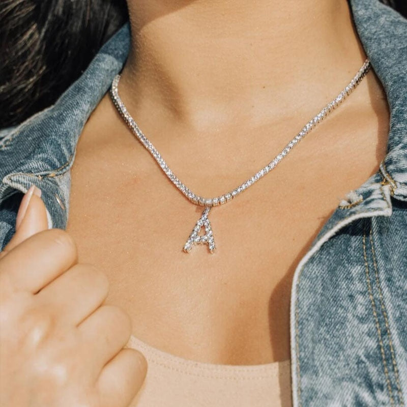Collier initial de tennis