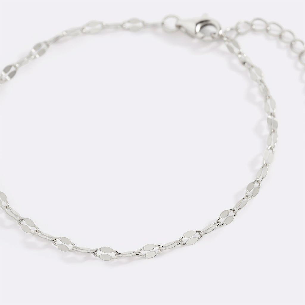 Blütenarmband