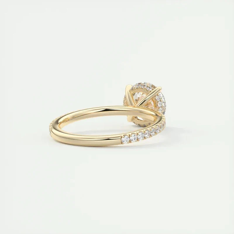 Moissanitring mit ovalem Halo