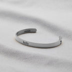 Schönes Mädchen, du schaffst schwere Dinge Manschettenarmband