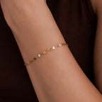 Blütenarmband
