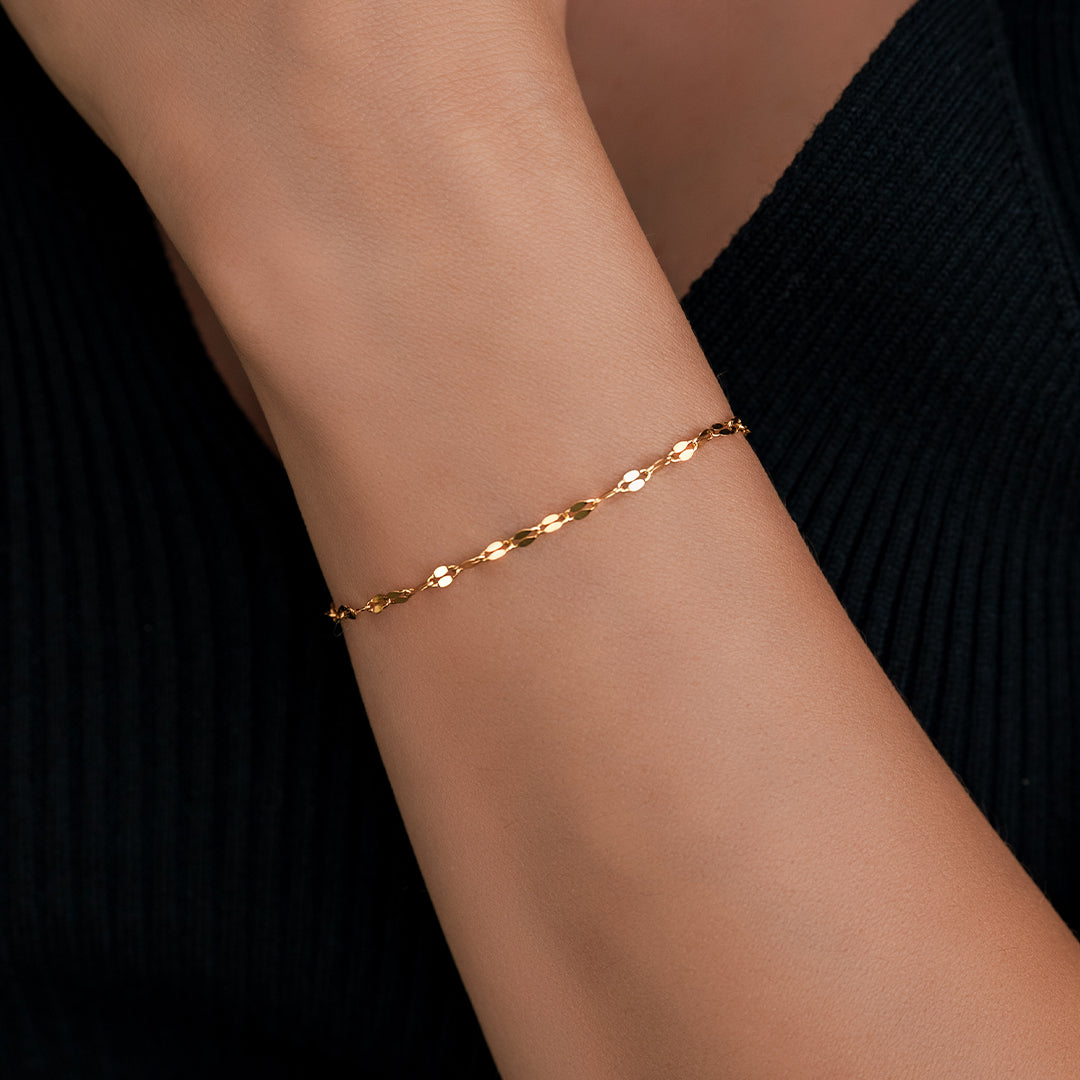 Blütenarmband