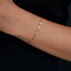 Blütenarmband