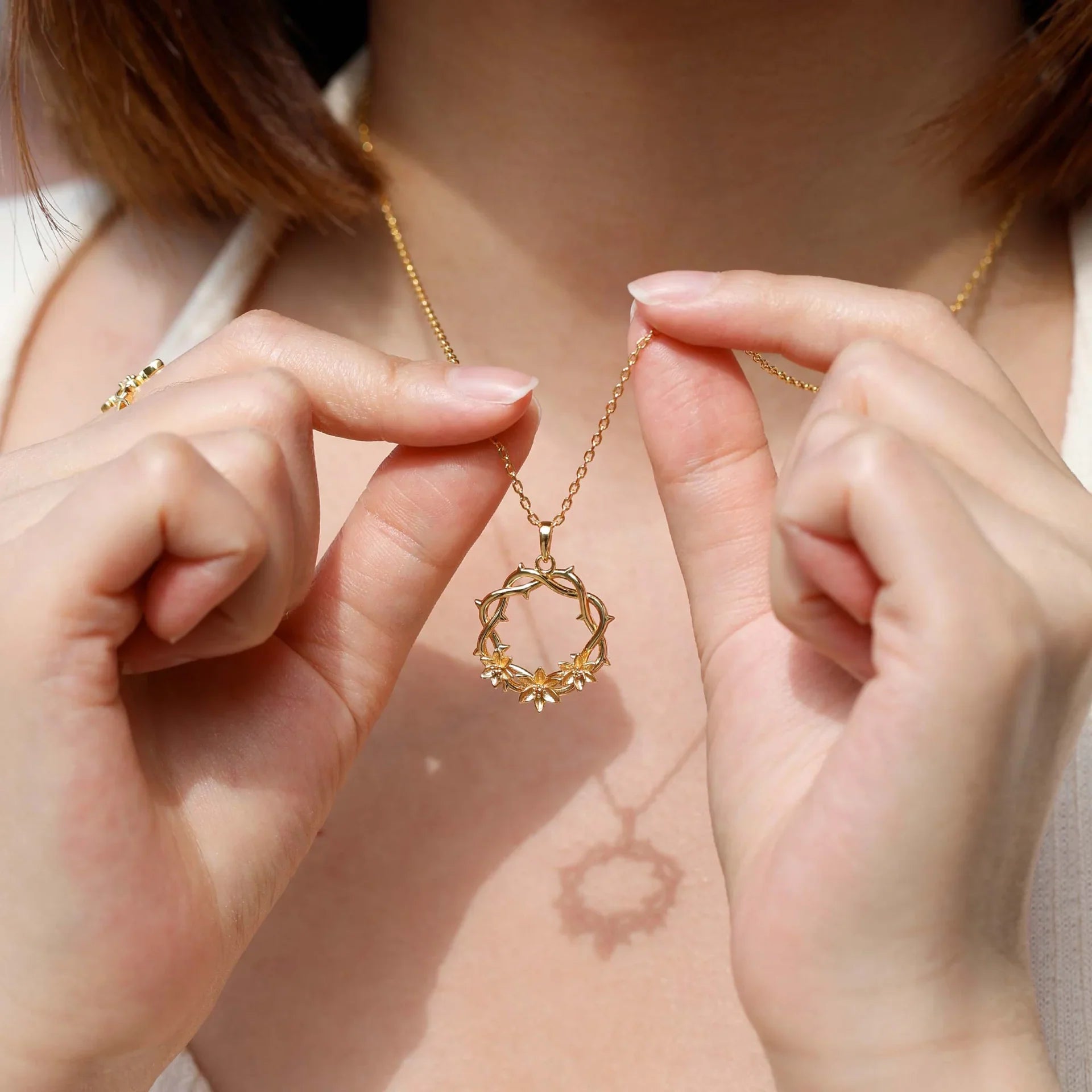Collier floral épines du Christ