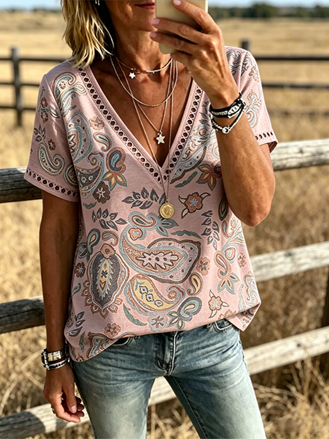Damen Boho-Bluse mit Paisley-Print, V-Ausschnitt, Zierleiste und kurzen Ärmeln im Western-Stil