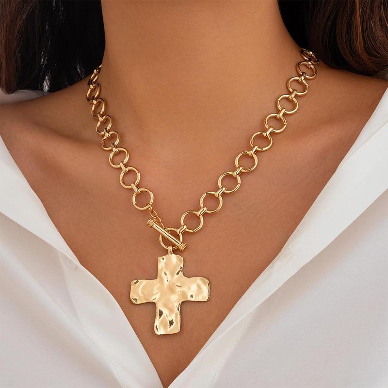 Le collier Éternel Marteau