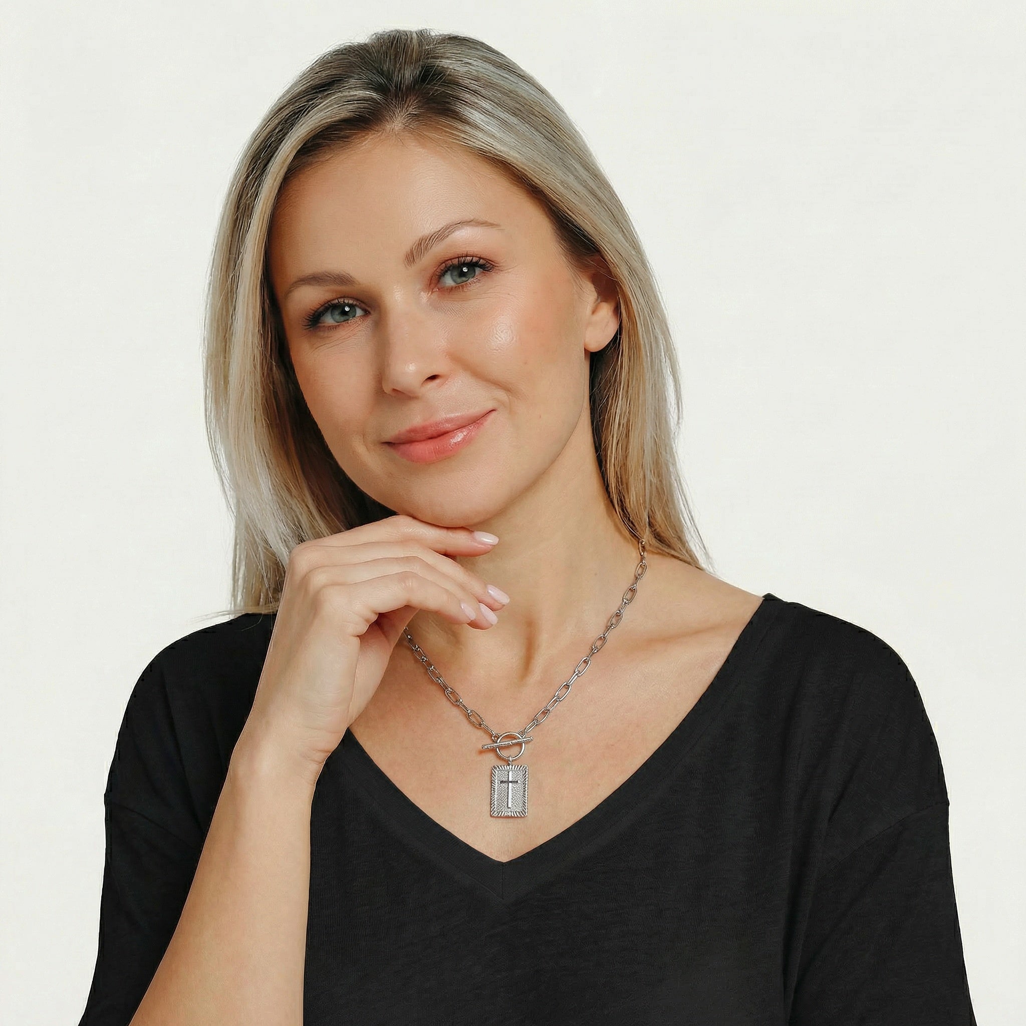 Le collier pendentif éternel