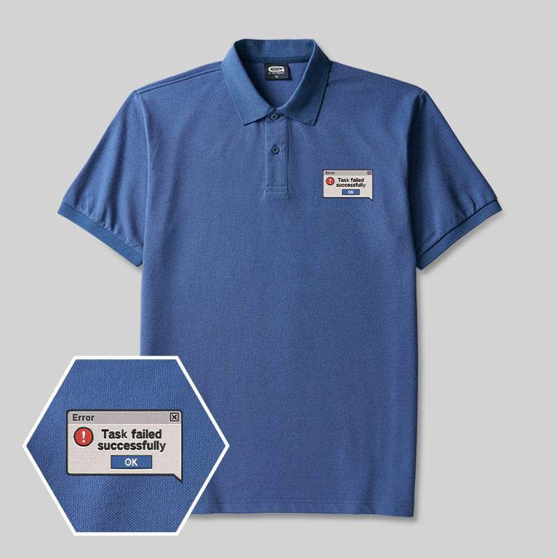 Poloshirt mit „Task Failed Successfully“ Geek-Stickerei