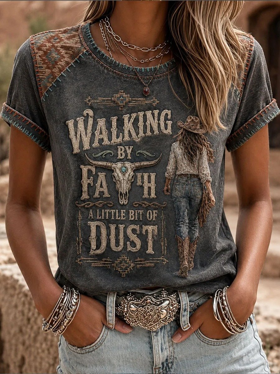 Damen Walking By Faith & A Little Bit Of Dust Kurzarm T-Shirt