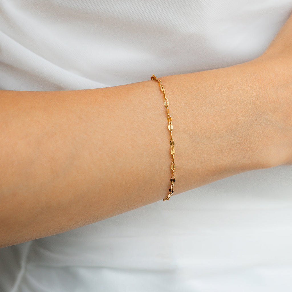 Blütenarmband