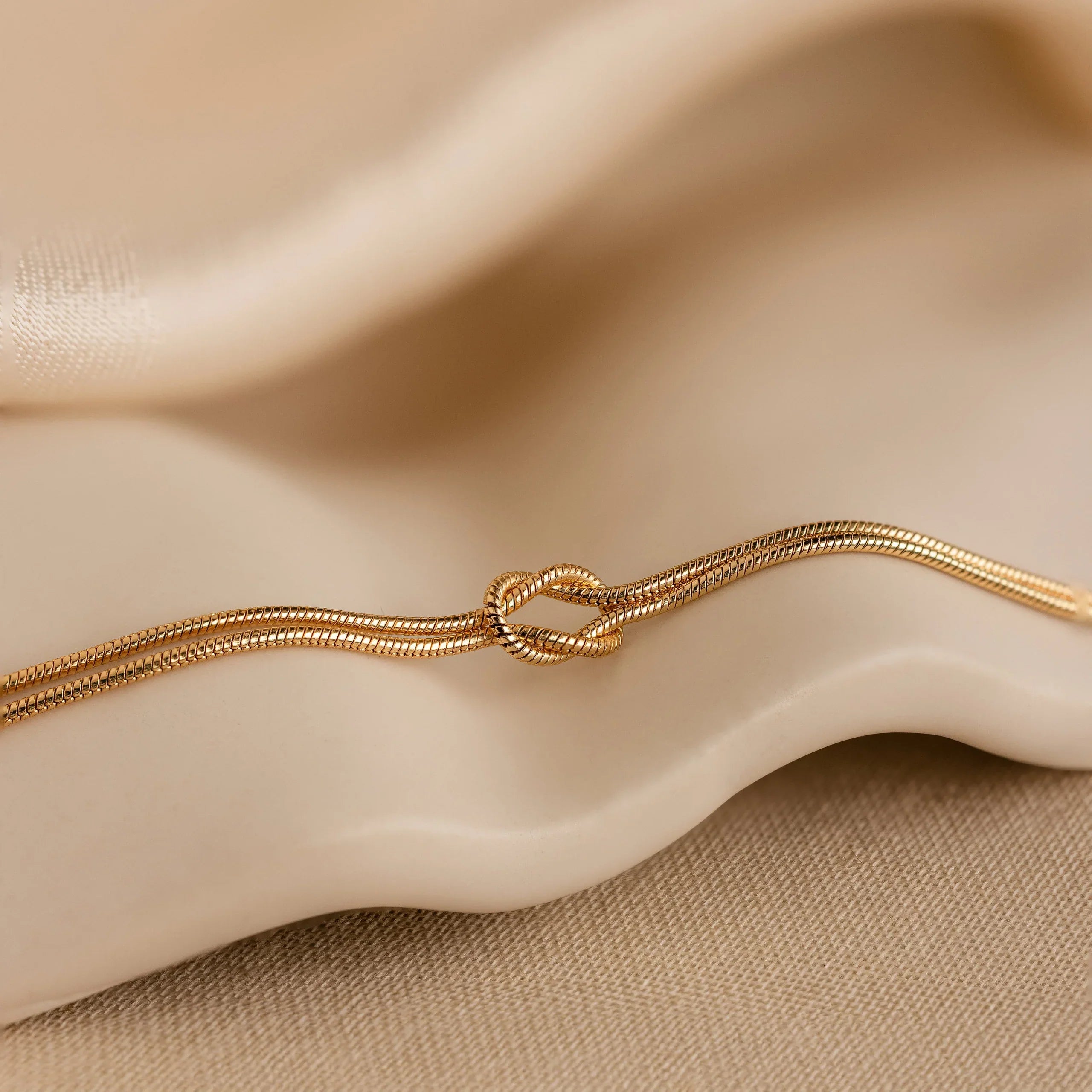 Armband Ewiger Knoten