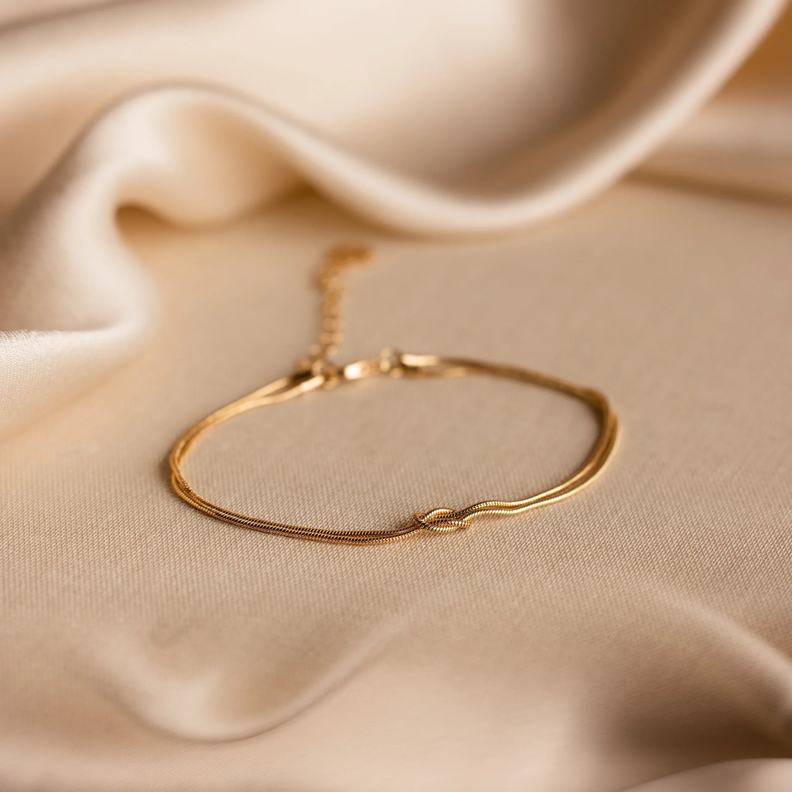 Armband Ewiger Knoten
