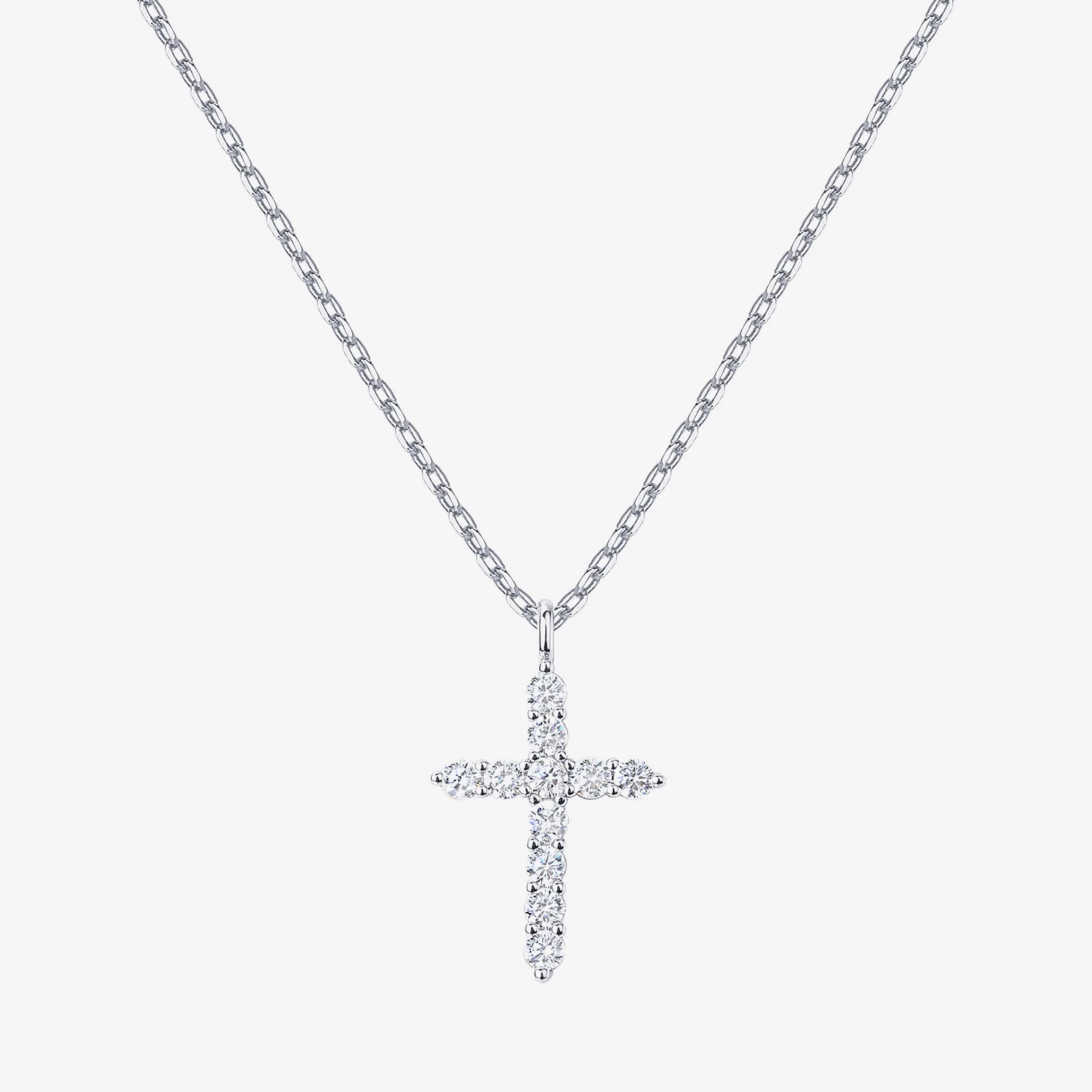 Le collier croix éternelle