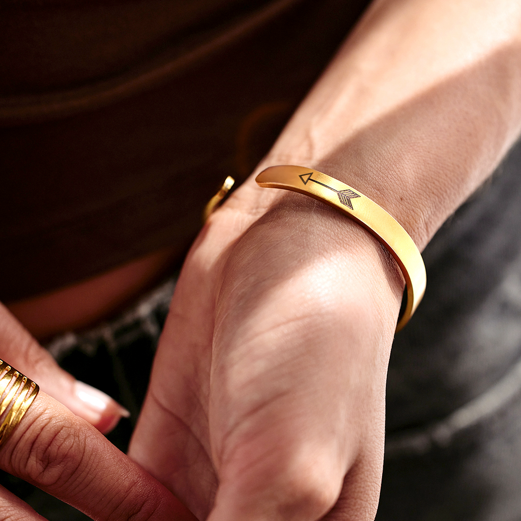 Schönes Mädchen, du schaffst schwere Dinge Manschettenarmband